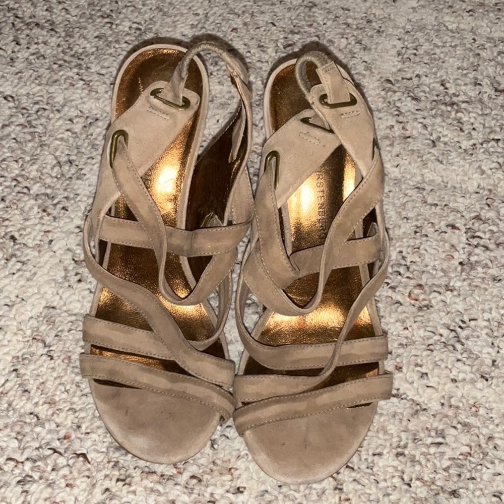 Diane Von Furstenburg  Tan Taupe Suede Strap Pump Heels Size 7